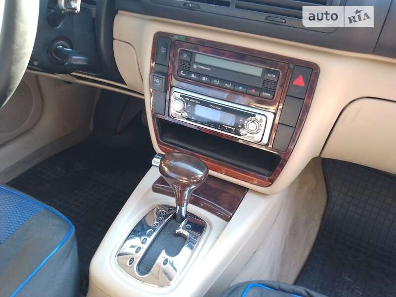 Универсал Volkswagen Passat 1998 в Перещепине
