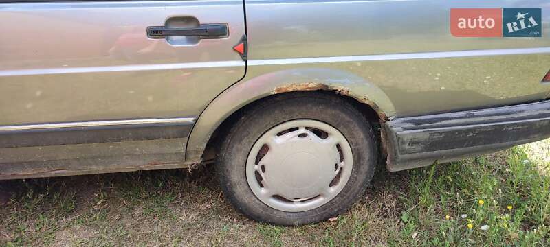 Универсал Volkswagen Passat 1986 в Малине