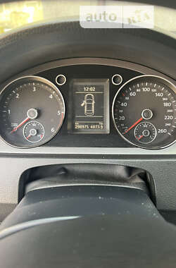 Седан Volkswagen Passat 2010 в 
