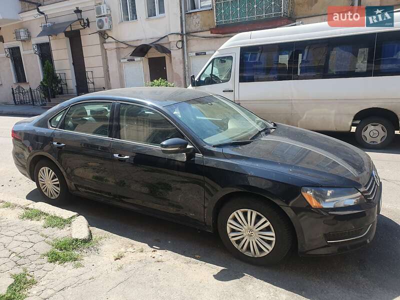 Седан Volkswagen Passat 2014 в Одессе
