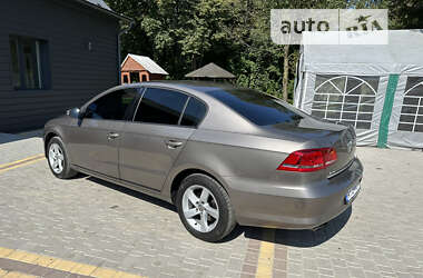 Седан Volkswagen Passat 2011 в Коломиї