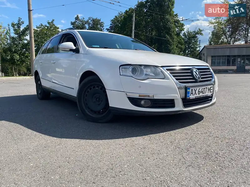 Універсал Volkswagen Passat 2010 в 