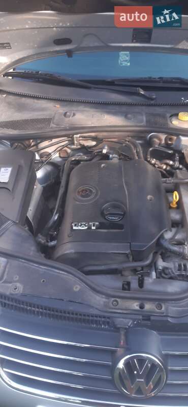 Седан Volkswagen Passat 2001 в Томашполі