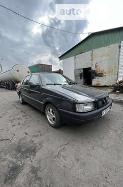 Седан Volkswagen Passat 1989 в 