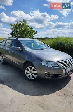 Универсал Volkswagen Passat 2005 в Луцке
