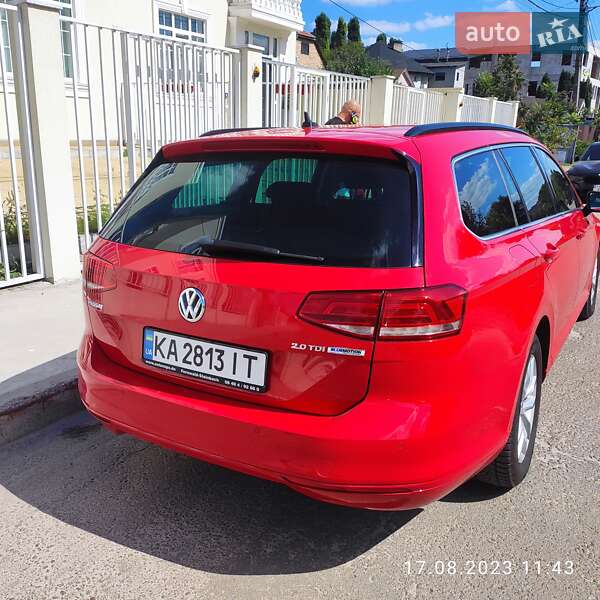 Універсал Volkswagen Passat 2015 в Києві