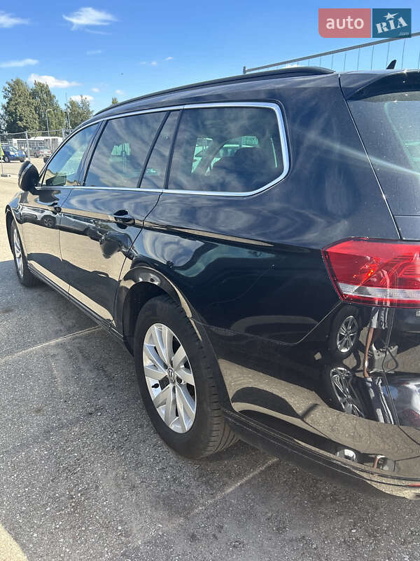 Универсал Volkswagen Passat 2019 в Хмельницком