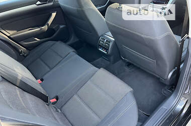 Универсал Volkswagen Passat 2018 в 