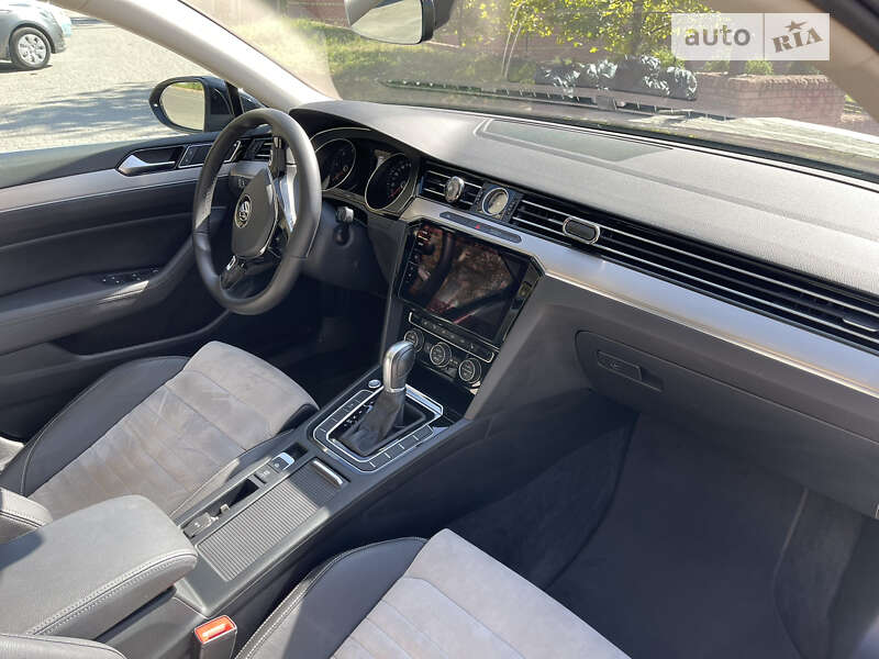 Універсал Volkswagen Passat 2017 в Запоріжжі