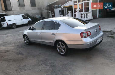 Седан Volkswagen Passat 2006 в Кропивницком