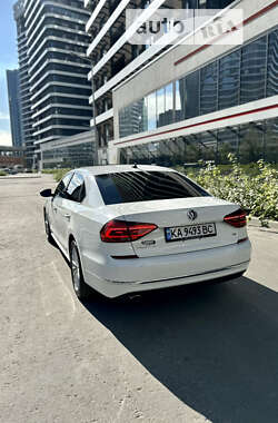 Седан Volkswagen Passat 2016 в 