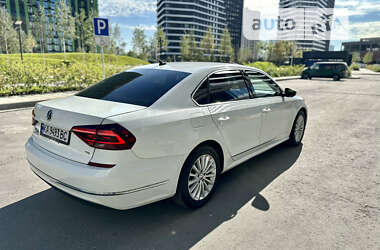 Седан Volkswagen Passat 2016 в 
