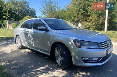 Седан Volkswagen Passat 2014 в Києві