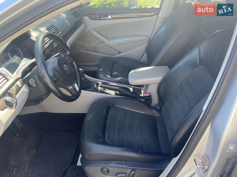 Седан Volkswagen Passat 2014 в Киеве