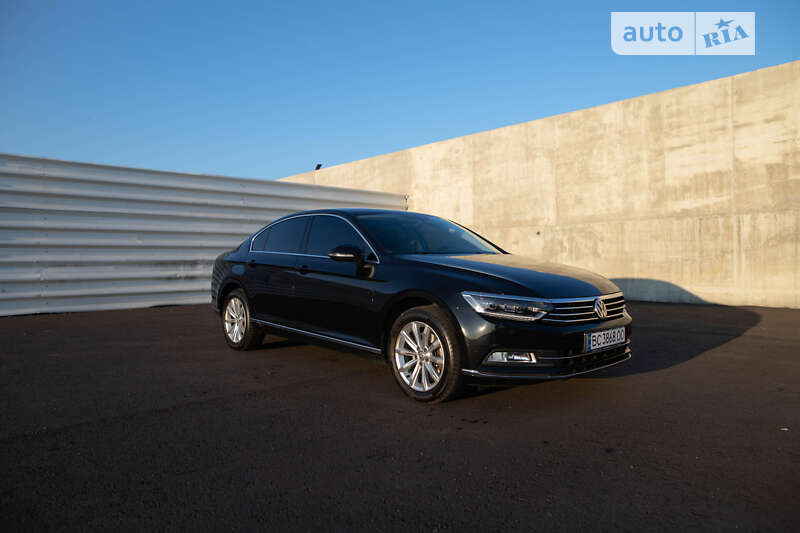 Седан Volkswagen Passat 2017 в Львове