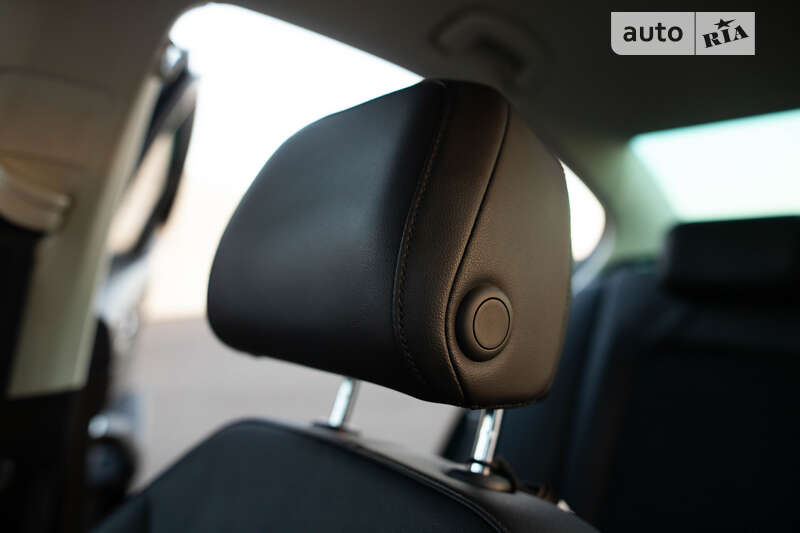 Седан Volkswagen Passat 2017 в Львове