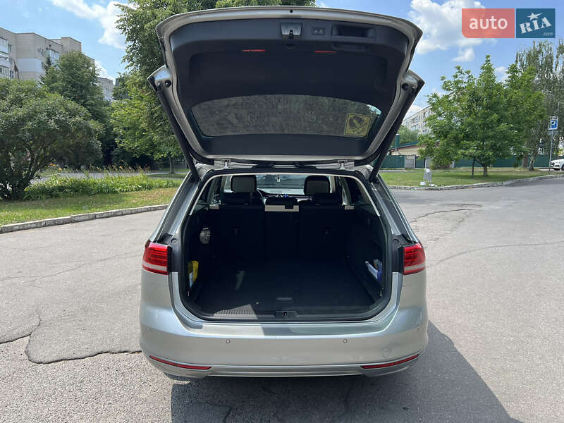 Универсал Volkswagen Passat 2017 в Виннице