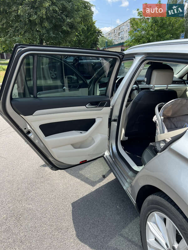 Универсал Volkswagen Passat 2017 в Виннице