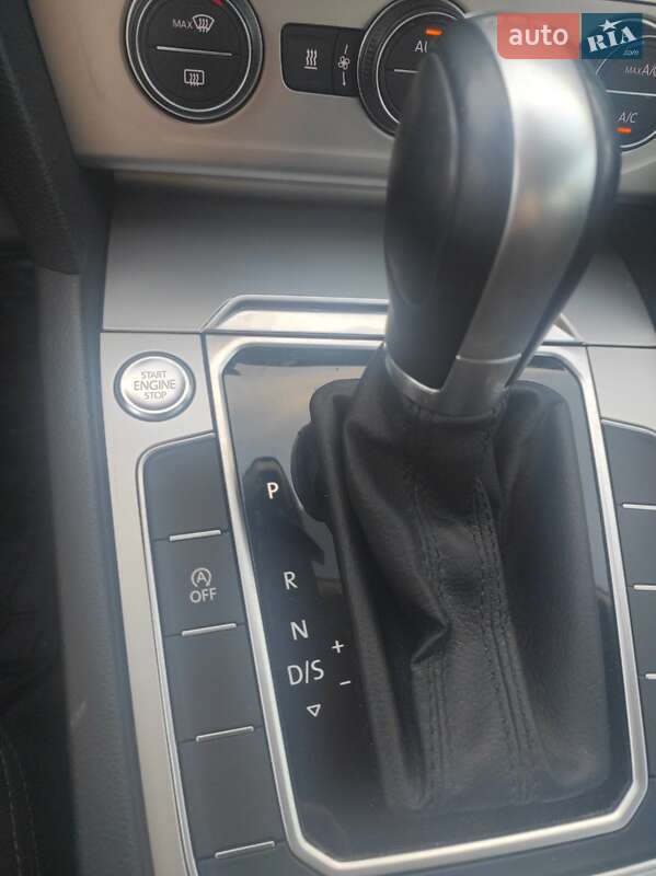 Универсал Volkswagen Passat 2016 в Тульчине