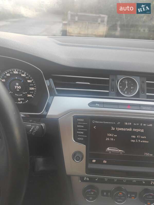 Универсал Volkswagen Passat 2016 в Тульчине