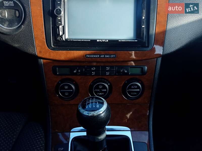 Седан Volkswagen Passat 2006 в 
