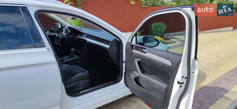 Универсал Volkswagen Passat 2017 в Чорткове