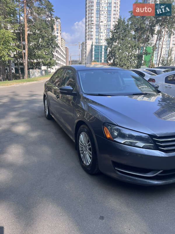 Седан Volkswagen Passat 2013 в Броварах