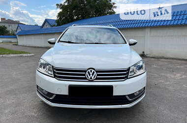 Универсал Volkswagen Passat 2012 в Радивилове