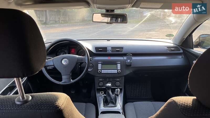 Универсал Volkswagen Passat 2006 в Луцке фото 3 Универсал Volkswagen Passat 2006 в Луцке