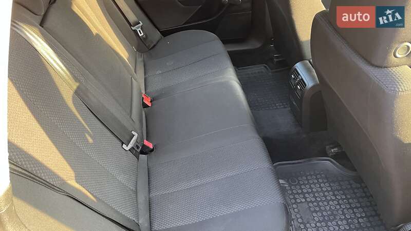 Универсал Volkswagen Passat 2006 в Луцке фото 18 Универсал Volkswagen Passat 2006 в Луцке