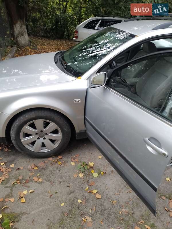 Універсал Volkswagen Passat 2001 в Бурштині