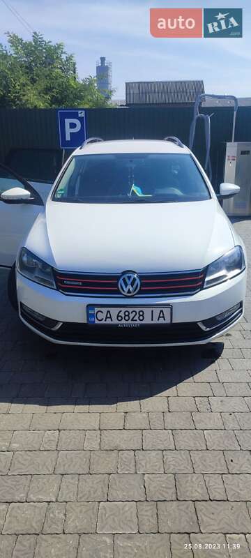 Універсал Volkswagen Passat 2013 в Мукачевому