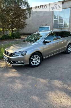 Універсал Volkswagen Passat 2013 в Коростені