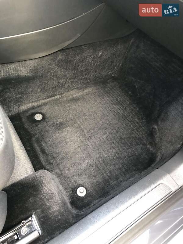 Універсал Volkswagen Passat 2011 в Львові