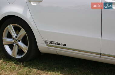 Универсал Volkswagen Passat 2011 в 