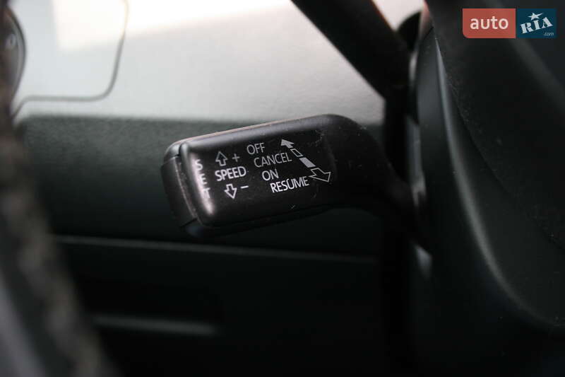 Универсал Volkswagen Passat 2011 в Черновцах