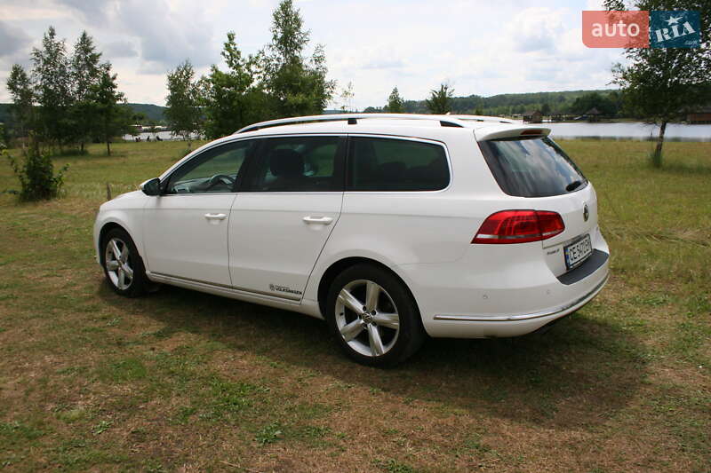 Универсал Volkswagen Passat 2011 в Черновцах
