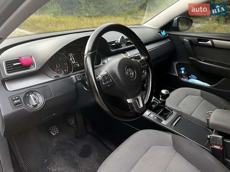 Универсал Volkswagen Passat 2011 в Львове