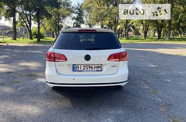 Универсал Volkswagen Passat 2013 в Гадяче