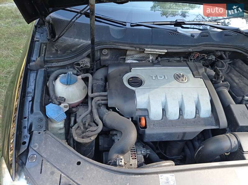 Седан Volkswagen Passat 2008 в Лебедині