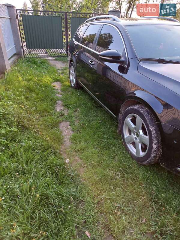 Универсал Volkswagen Passat 2010 в Яворове