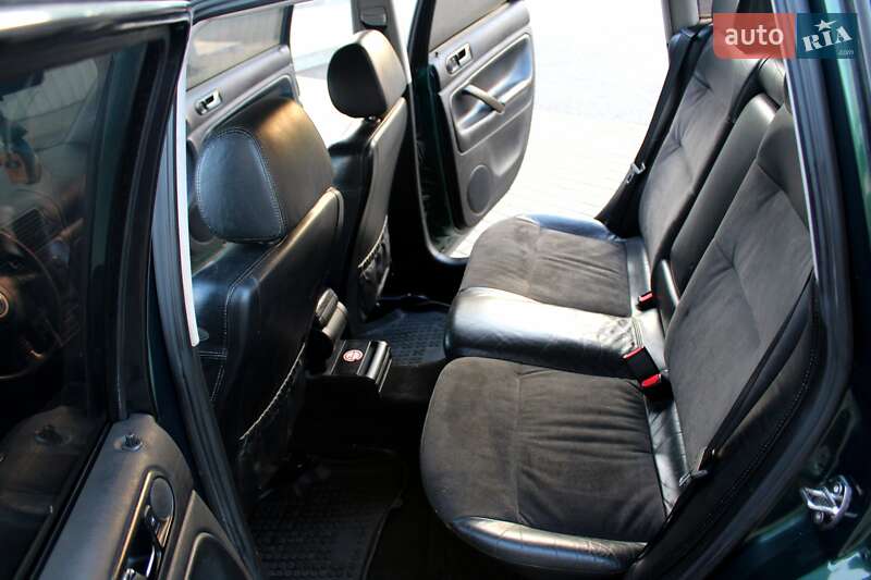 Універсал Volkswagen Passat 1998 в Мукачевому