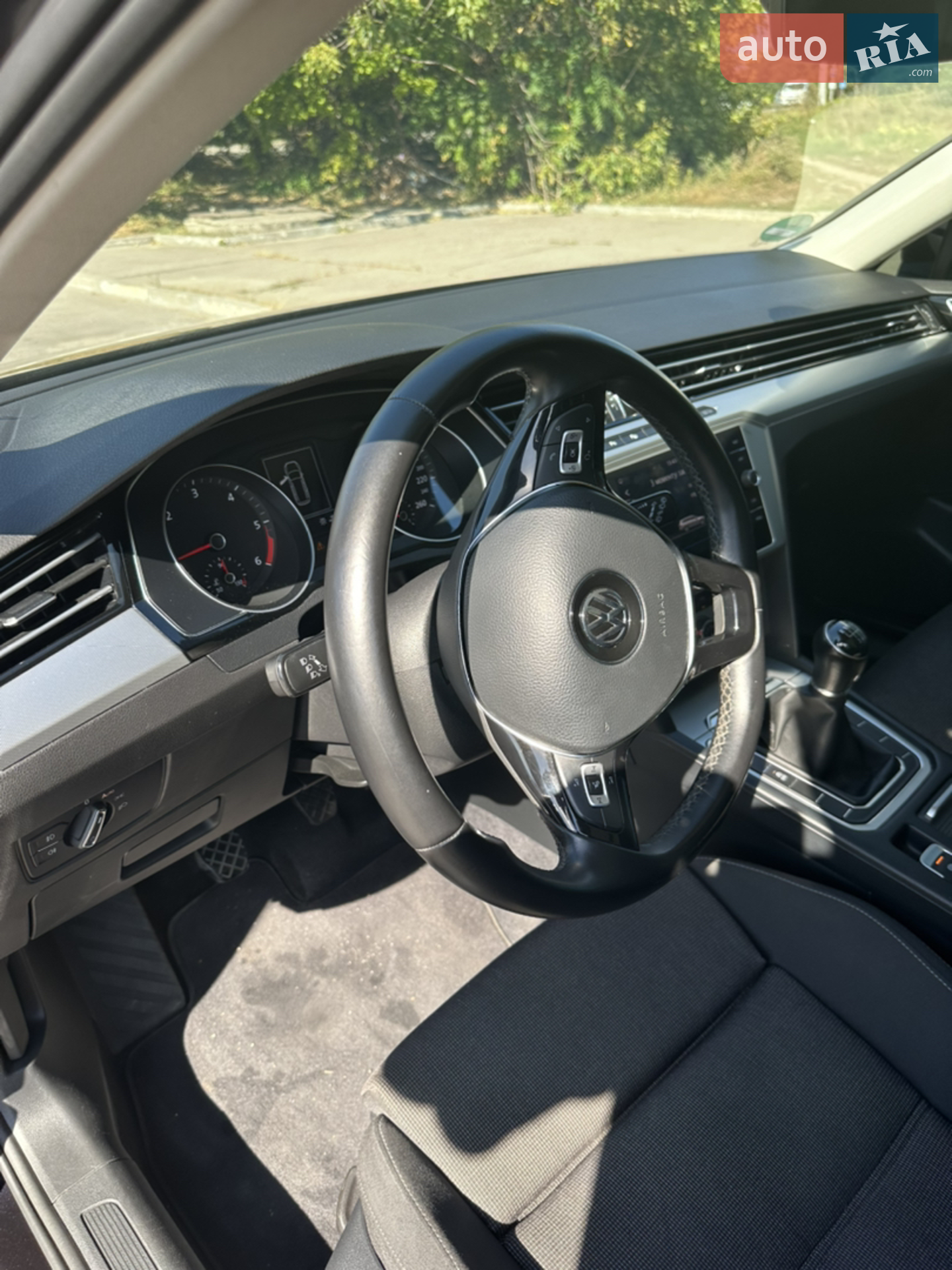 2017 Volkswagen Passat - мініатюра 9