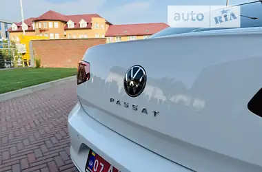 Volkswagen Passat 2021