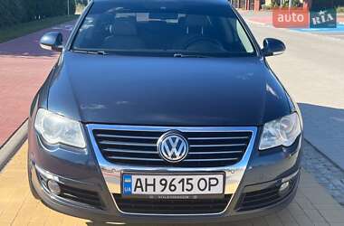 Универсал Volkswagen Passat 2008 в Киеве