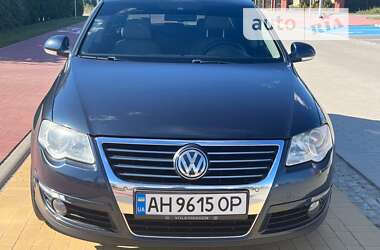 Универсал Volkswagen Passat 2008 в Киеве