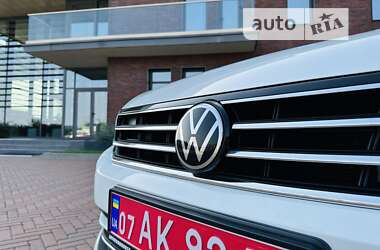 Седан Volkswagen Passat 2021 в Мукачево