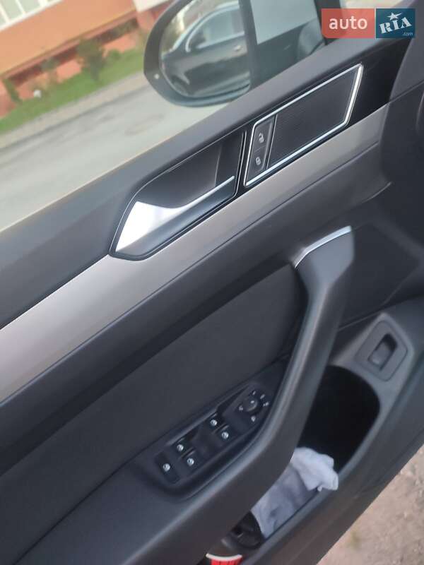 Универсал Volkswagen Passat 2016 в Тернополе