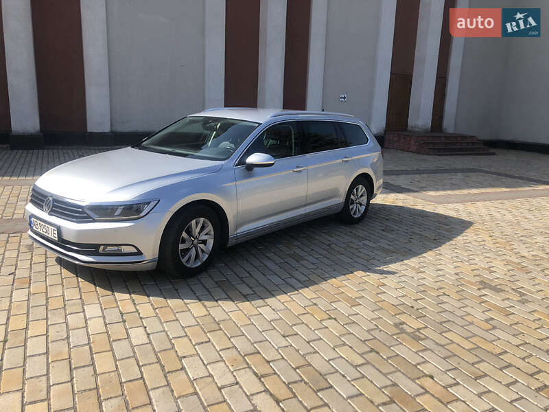 Универсал Volkswagen Passat 2017 в Мурованых Куриловцах