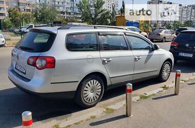 Универсал Volkswagen Passat 2006 в Киеве